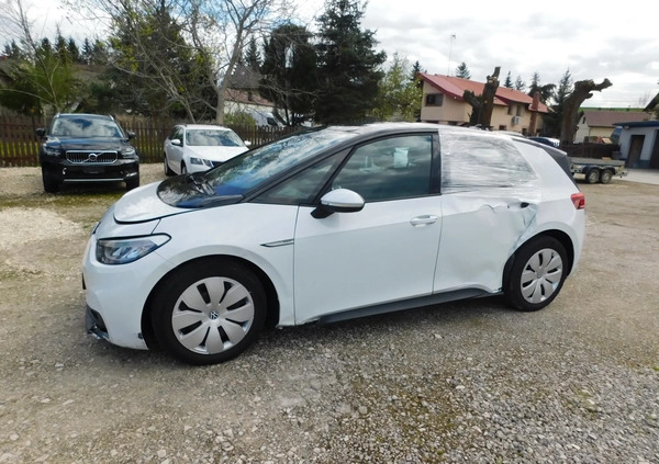Volkswagen ID.3 cena 55350 przebieg: 16000, rok produkcji 2021 z Lębork małe 121